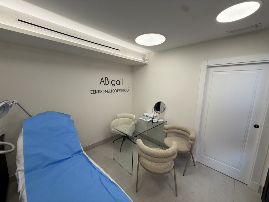 Cabina de tratamiento de Abigail Clinic, centro médico estético